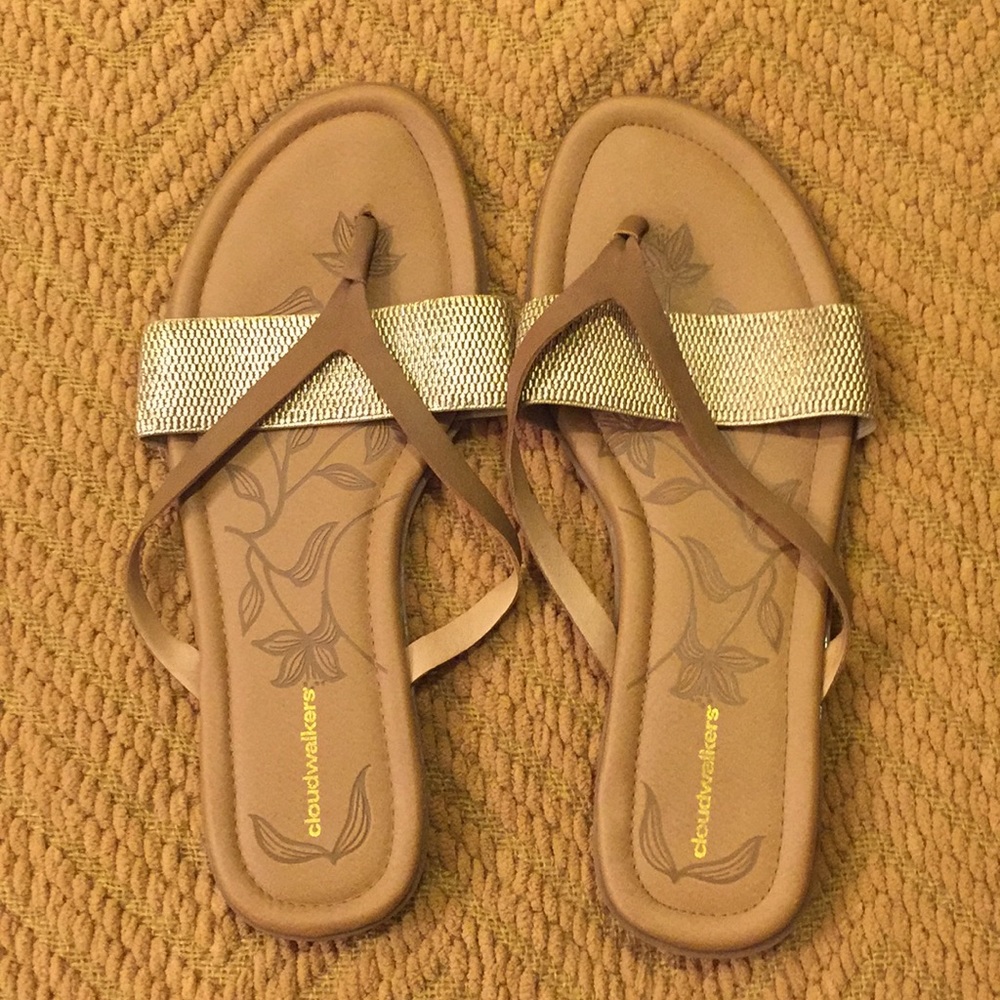 🌻Cloud walkers sandals, size 12 WIDE (A004)
